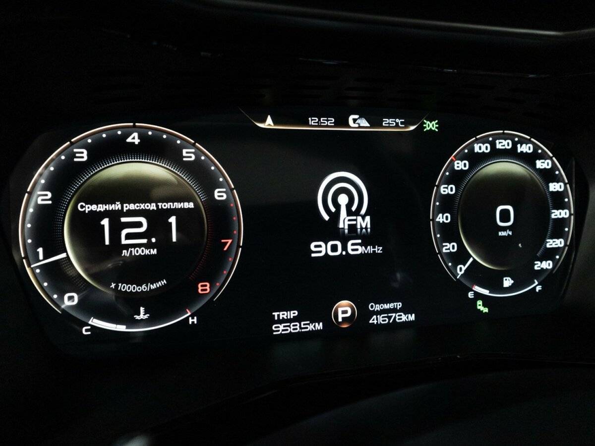 Geely Tugella, 2023 Фото №12