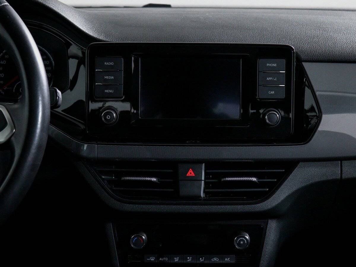 Volkswagen Polo, 2022 Фото №13