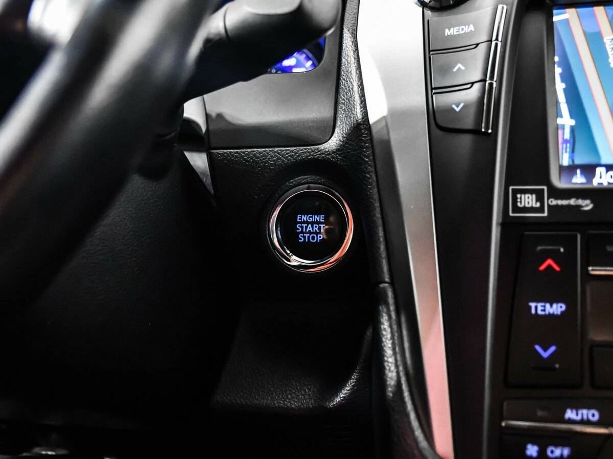 Toyota Camry VII (XV50) Рестайлинг, 2016 Фото №17