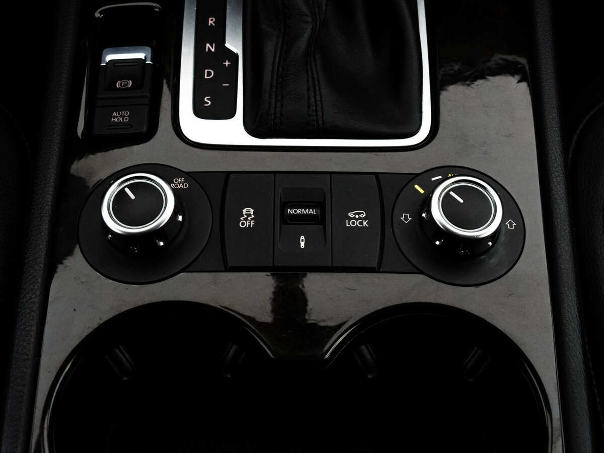 Volkswagen Touareg II, 2012 Фото №13