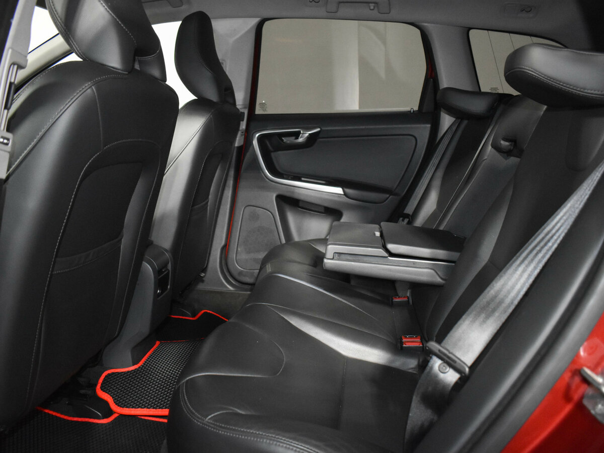 Volvo XC60 I Рестайлинг, 2015 Фото №12