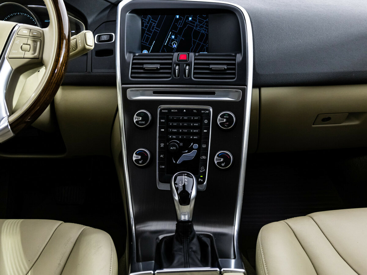 Volvo XC60 I Рестайлинг, 2014 Фото №10