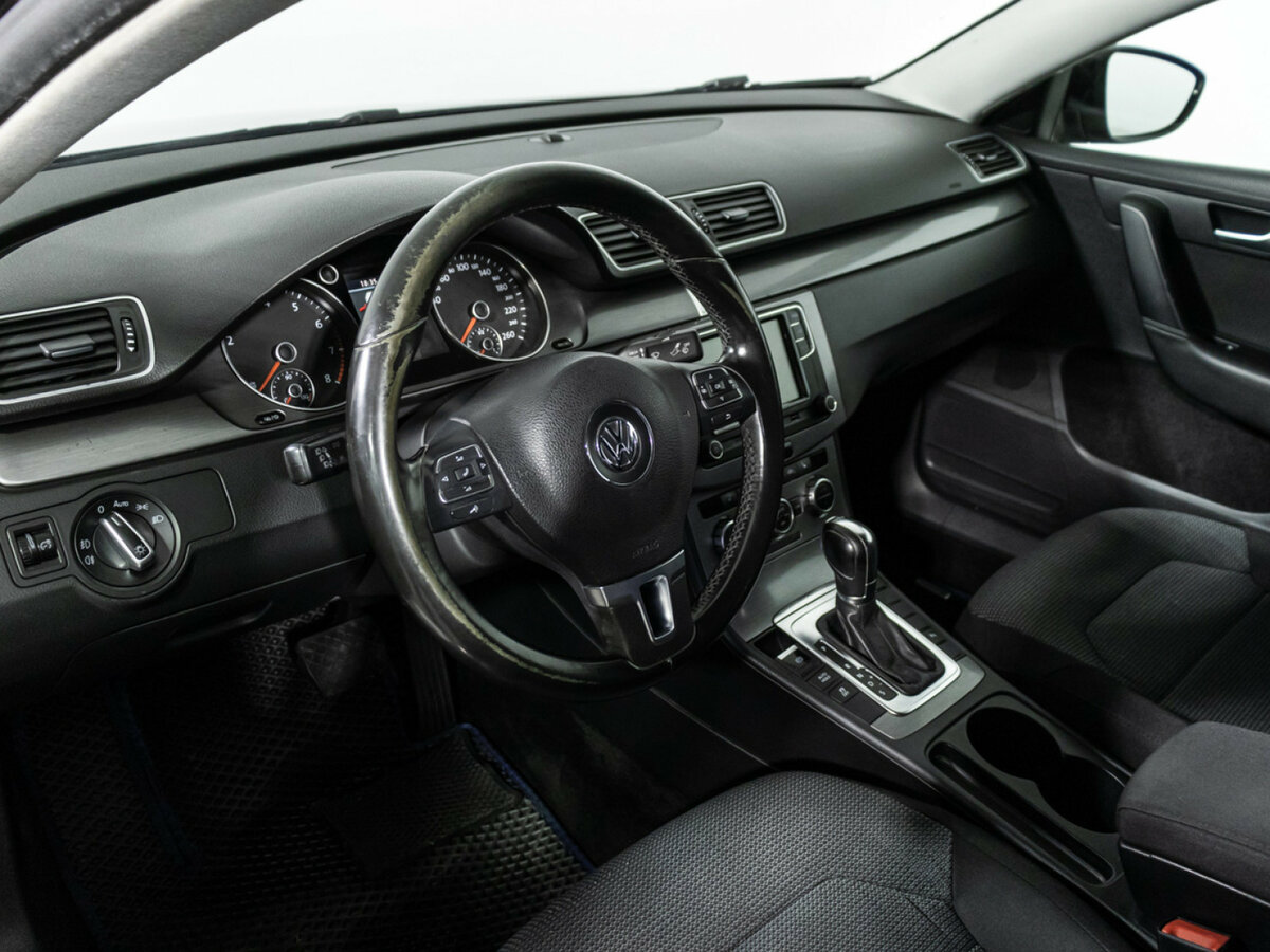 Volkswagen Passat B7, 2012 Фото №10