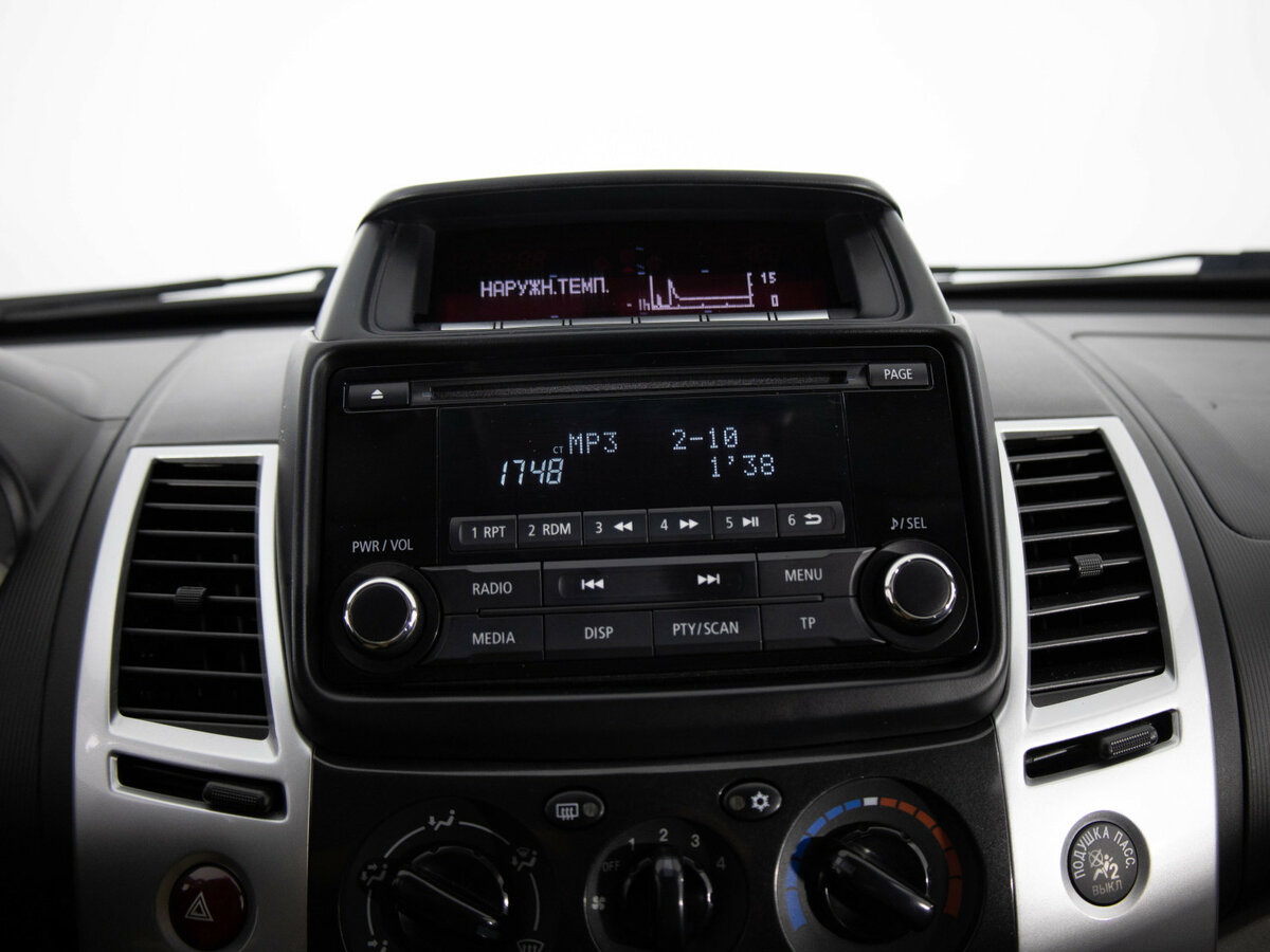 Mitsubishi Pajero Sport II Рестайлинг, 2014 Фото №14