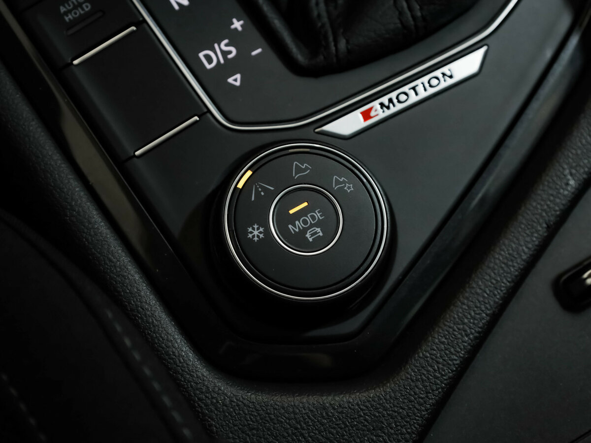 Volkswagen Tiguan II, 2020 Фото №19