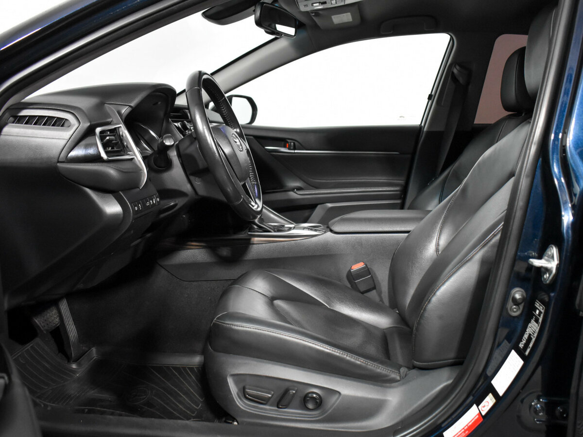 Toyota Camry VIII (XV70), 2018 Фото №10