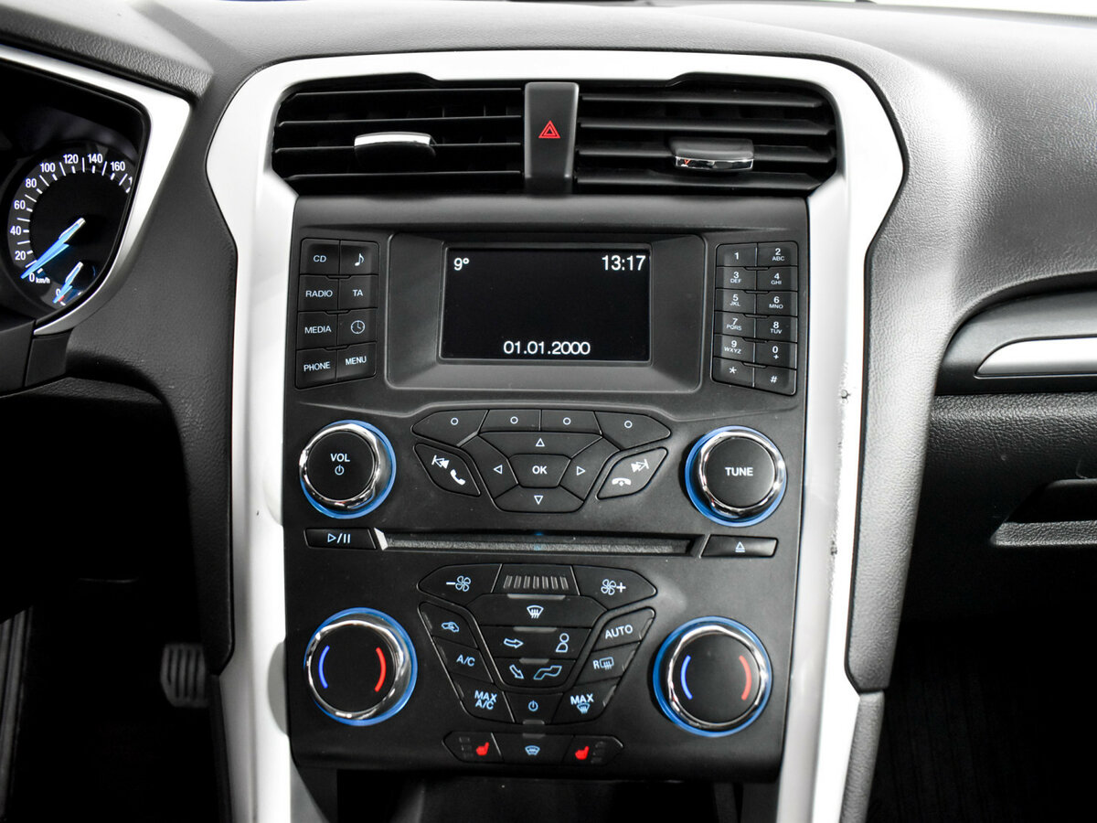 Ford Mondeo V, 2015 Фото №11