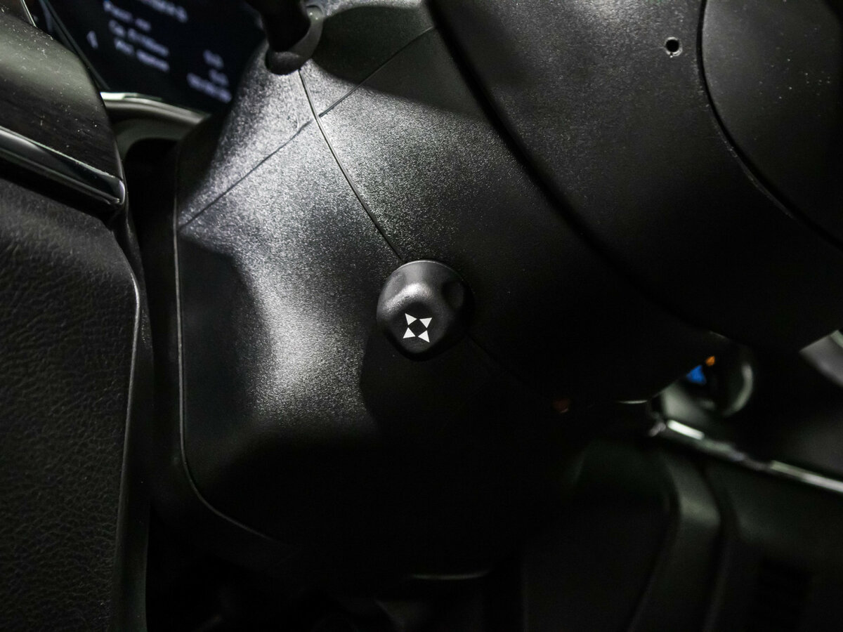 Jeep Grand Cherokee IV (WK2) Рестайлинг, 2014 Фото №16