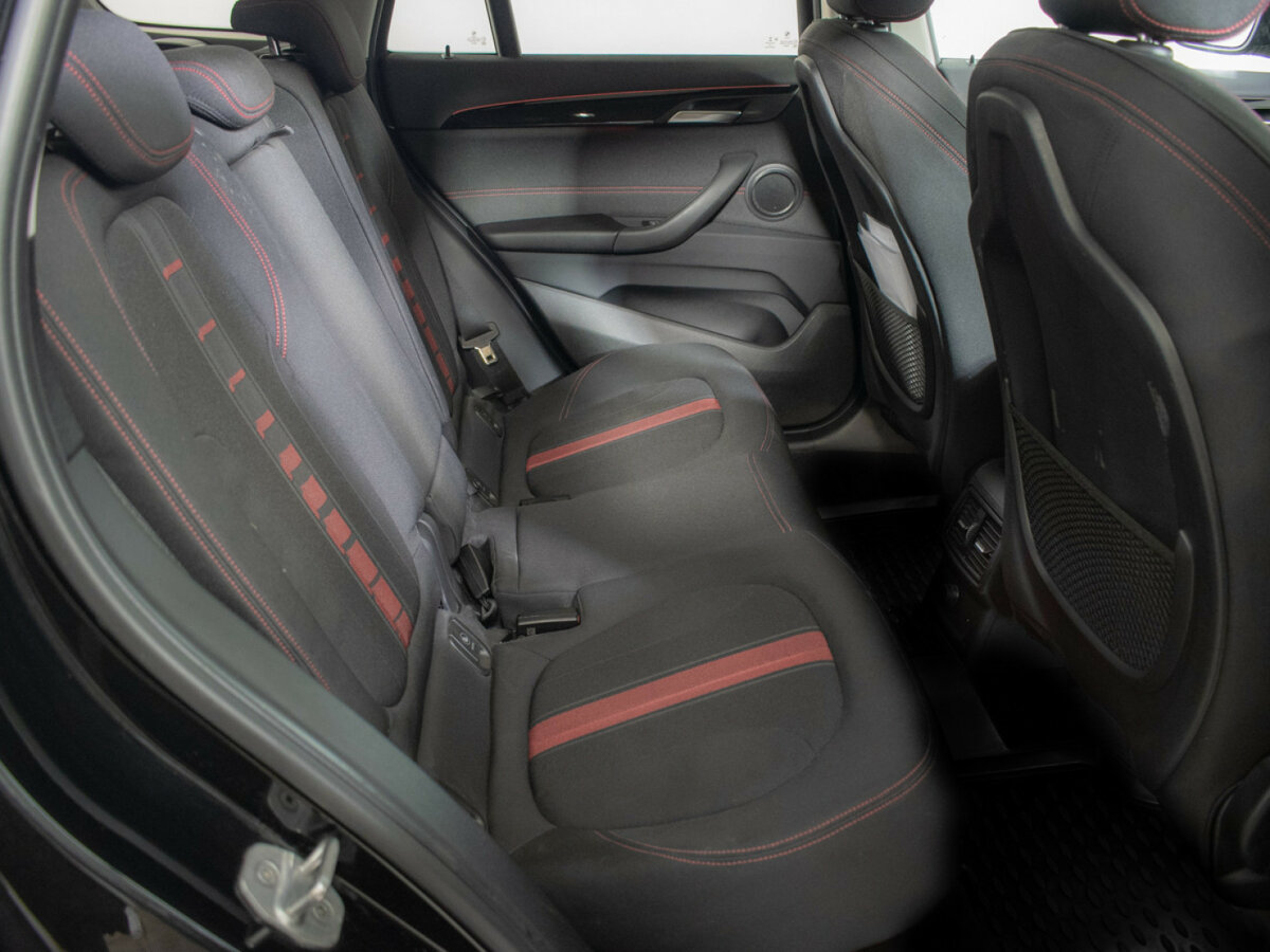 BMW X1 18d xDrive II (F48), 2017 Фото №10