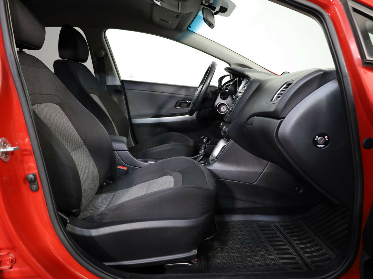 Kia Ceed II Рестайлинг, 2016 Фото №19