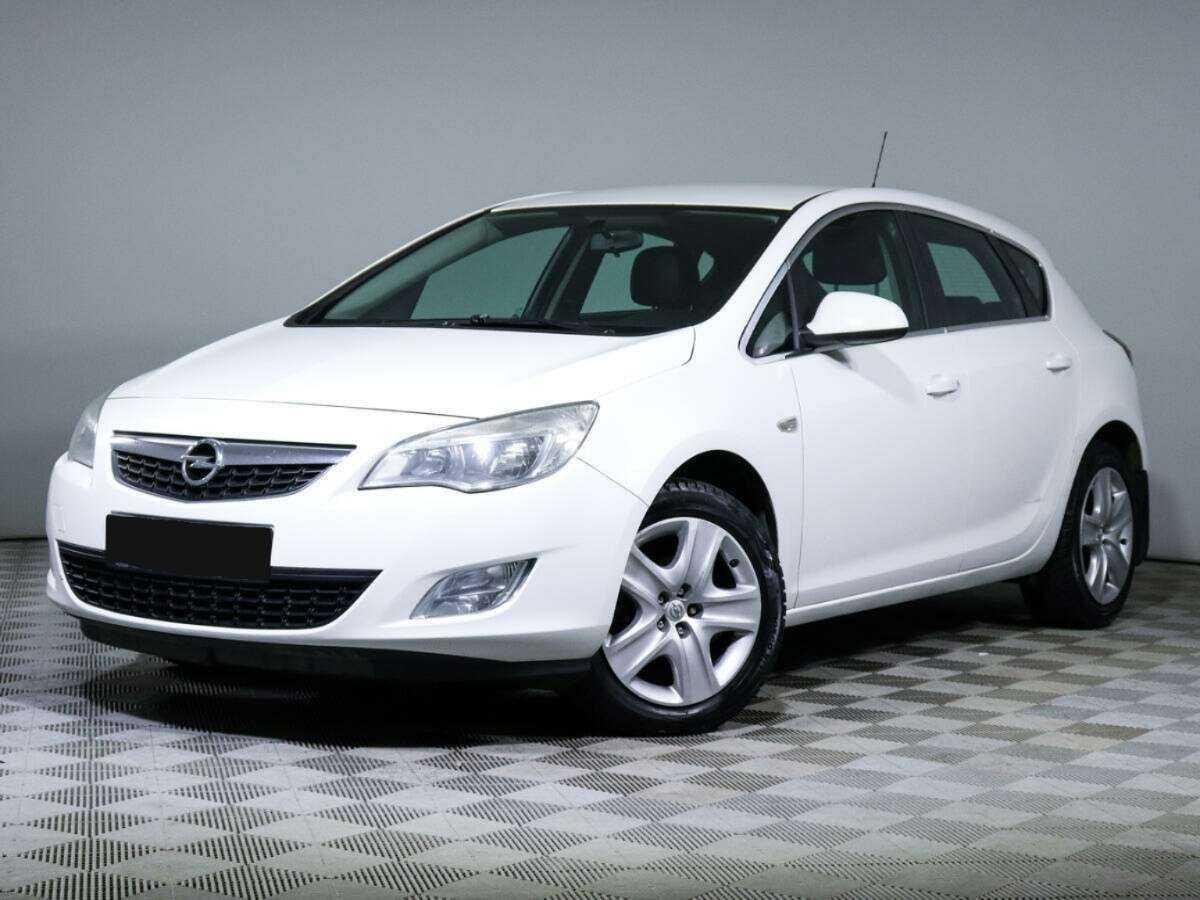 Opel Astra, 2012 - 160 000 км. | Фото №1