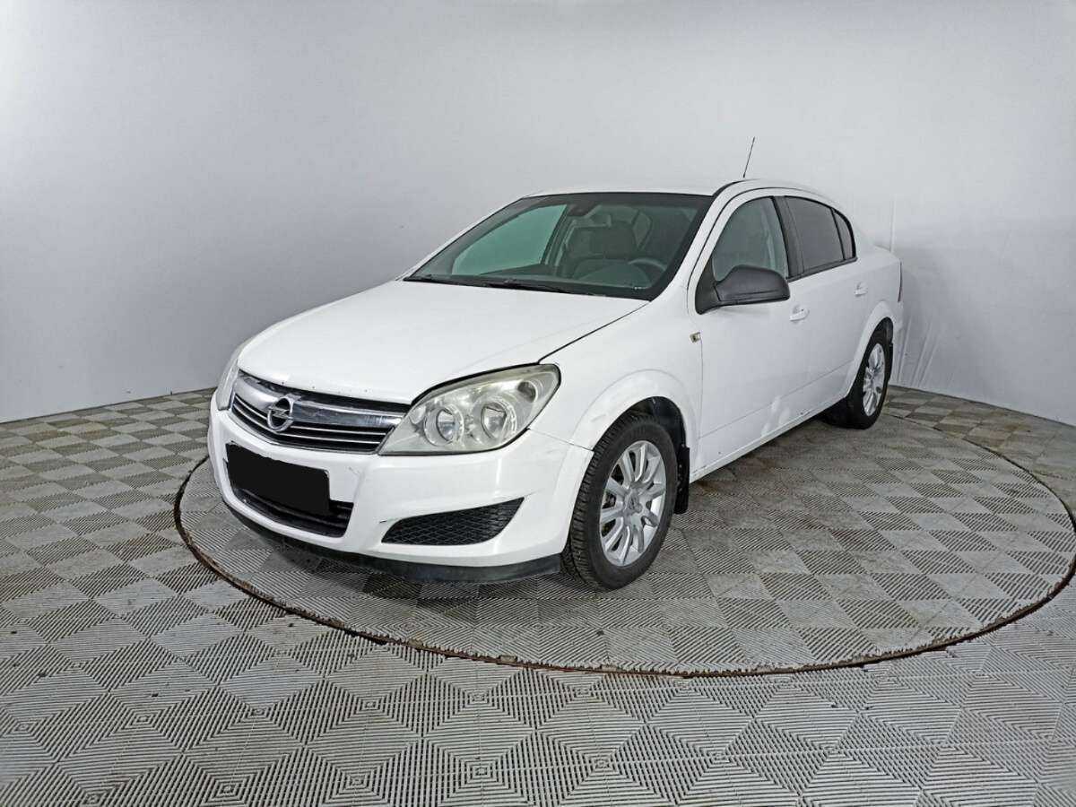 Opel Astra, 2013 - 218 764 км. | Фото №1